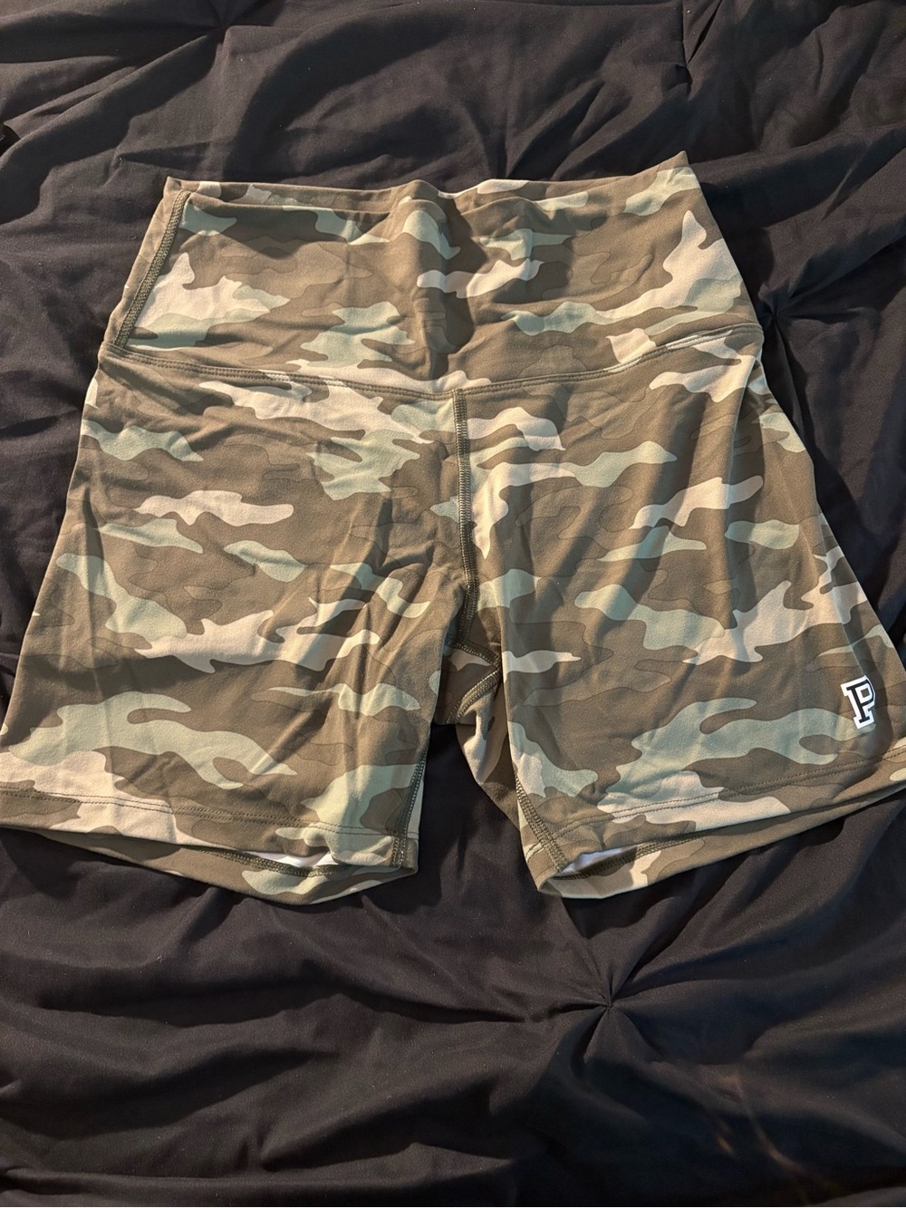 PINK Victoria's Secret Camo High-Waist Performance Shorts - Olive Camo